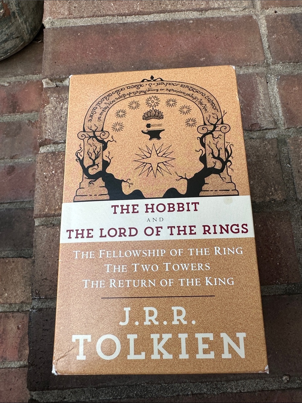 J.R.R. Tolkien The Hobbit and The Lord of the Rings Box Set - Gold/Tan & White